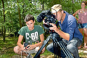 Plant für seinen Film über Jochen Klepper zwei Monate Drehzeit ein: Der Speyerer Filmemacher Benjamin Martins (links). Foto: Landry