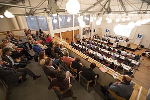 Will einen geistlichen und missionarischen Aufbruch unterstützen: Plenum der pfälzischen Landessynode in Kaiserslautern. Foto: view