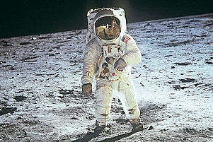 Schritte für die Ewigkeit: Buzz Aldrin, fotografiert von Neil Armstrong. Zusammen mit Michael Collins bildeten sie das Team der Apollo 11-Mission. Foto: Nasa