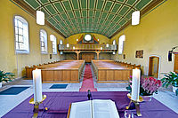 Modellhaft: Die Kirche wird mit Glaswänden unterteilt und bietet Platz für Gottesdienst und Veranstaltungen. Foto: Bolte