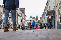 Schritte zur besseren Welt: Bistum und Evangelische Arbeitsstelle Kaiserslautern laden zu fairen Spaziergängen ein. Foto: Mendling