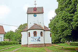 Steht unter Denkmalschutz: die Stephanuskirche in Böckweiler. Foto: Steinmetz