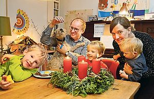 Die Bescherung ist ganz wichtig: Pfarrerin Gaul-Ehrenreich schafft sich an Weihnachten Zeitfenster für ihre Familie. Foto:Seebald