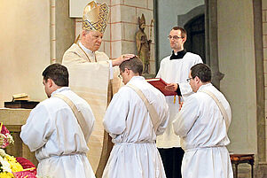 Zum Leiten geweiht: Nach Ansicht Roms dürfen nur Priester Gemeinden führen. Foto: epd