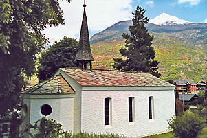 Sakrales Kleinod vor Bergkulisse: Die reformierte Kirche Visp. Foto: wiki/CC BY-SA 3.0