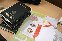 Bibel im Zentrum: In einigen Bundesländern haben evangelische und katholische Schüler gemeinsam Religionsunterricht. Foto: epd