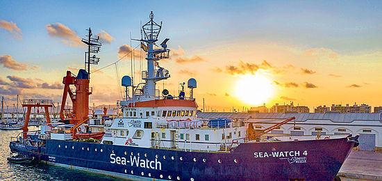 Auslaufen nach langer Vorbereitung: Das Seenot-Rettungsschiff „Sea-Watch 4“ soll von der spanischen Küste aus starten. Foto: epd